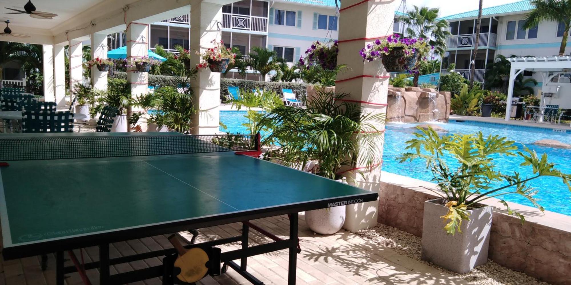 Seven Mile Beach Resort George Town Exterior photo