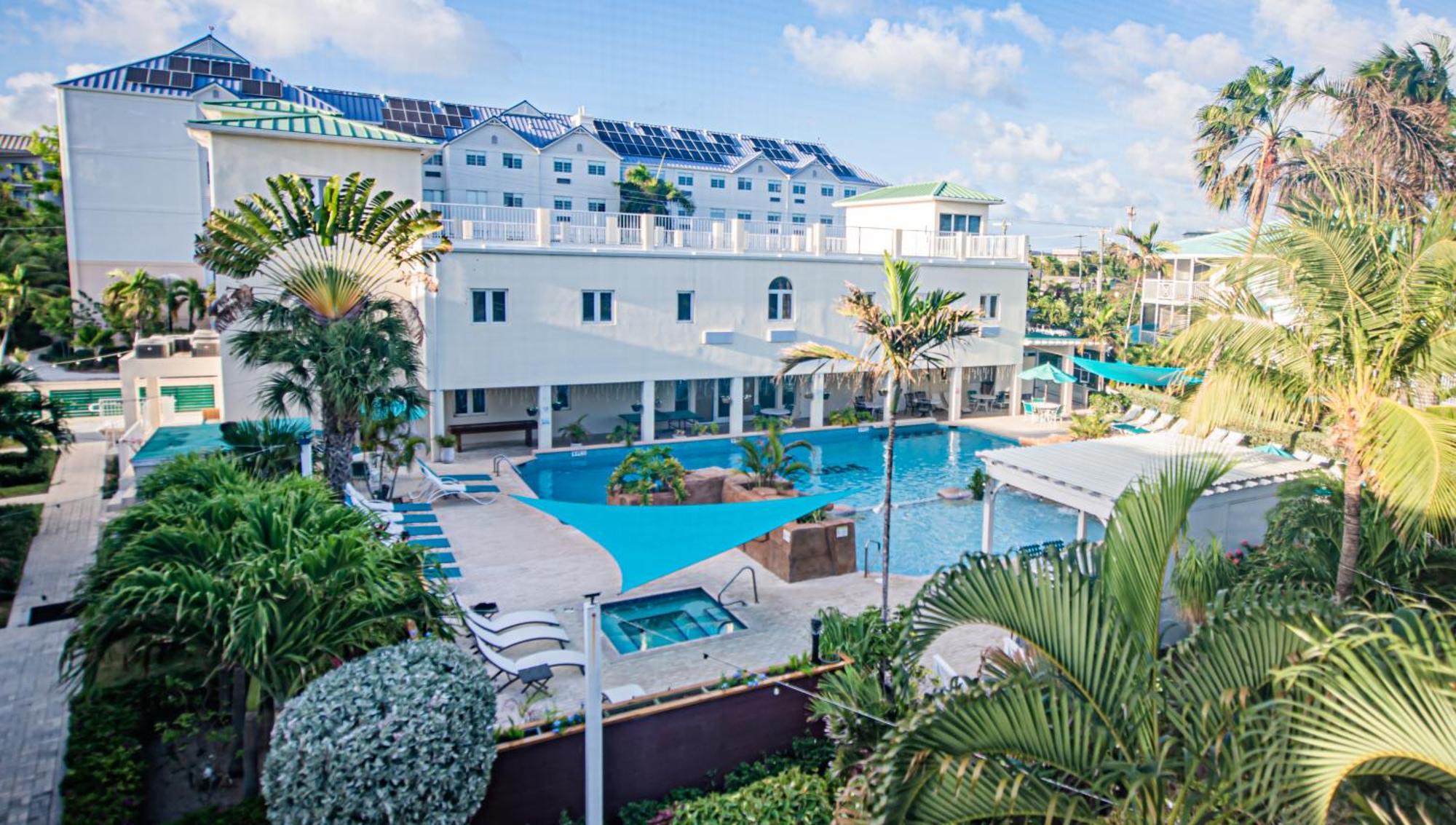 Seven Mile Beach Resort George Town Exterior photo