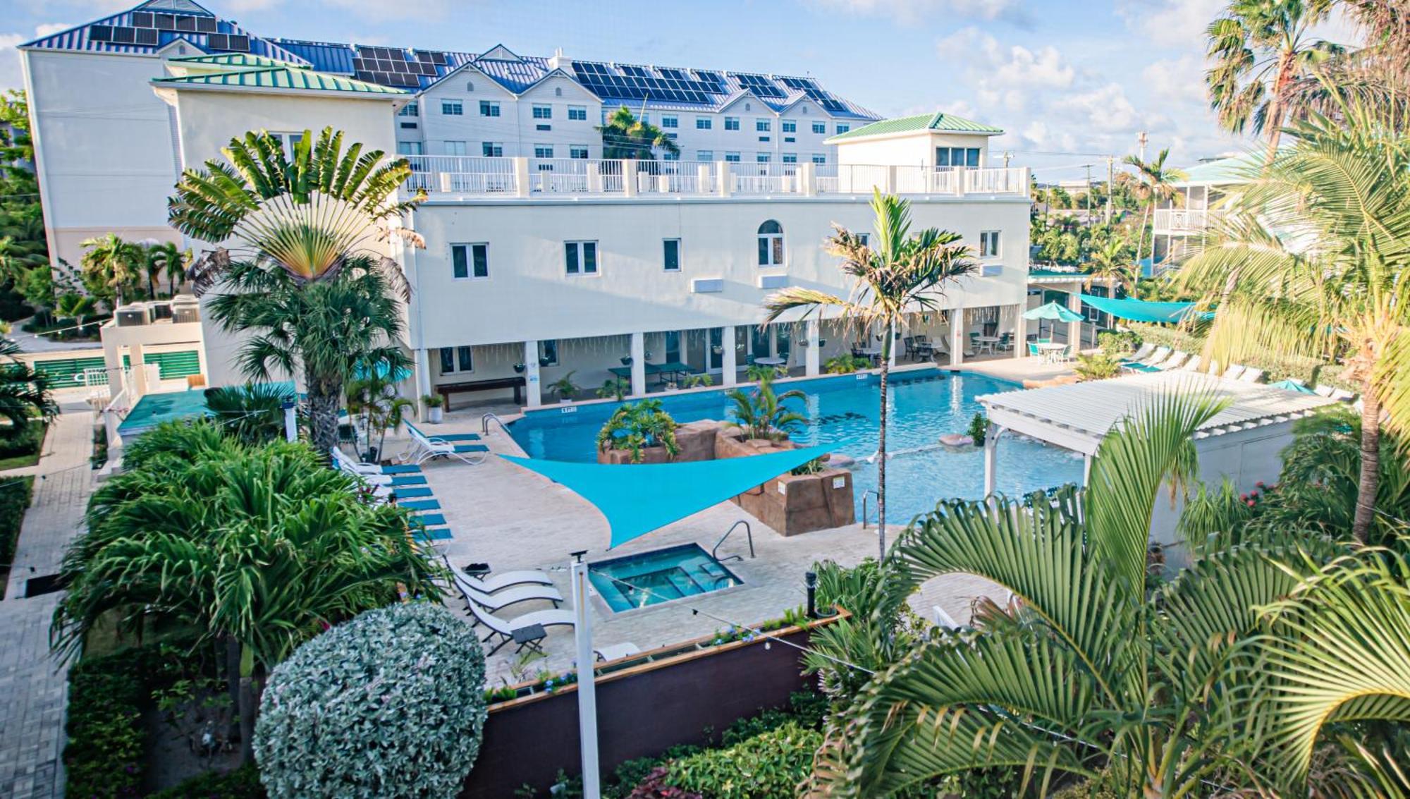 Seven Mile Beach Resort George Town Exterior photo