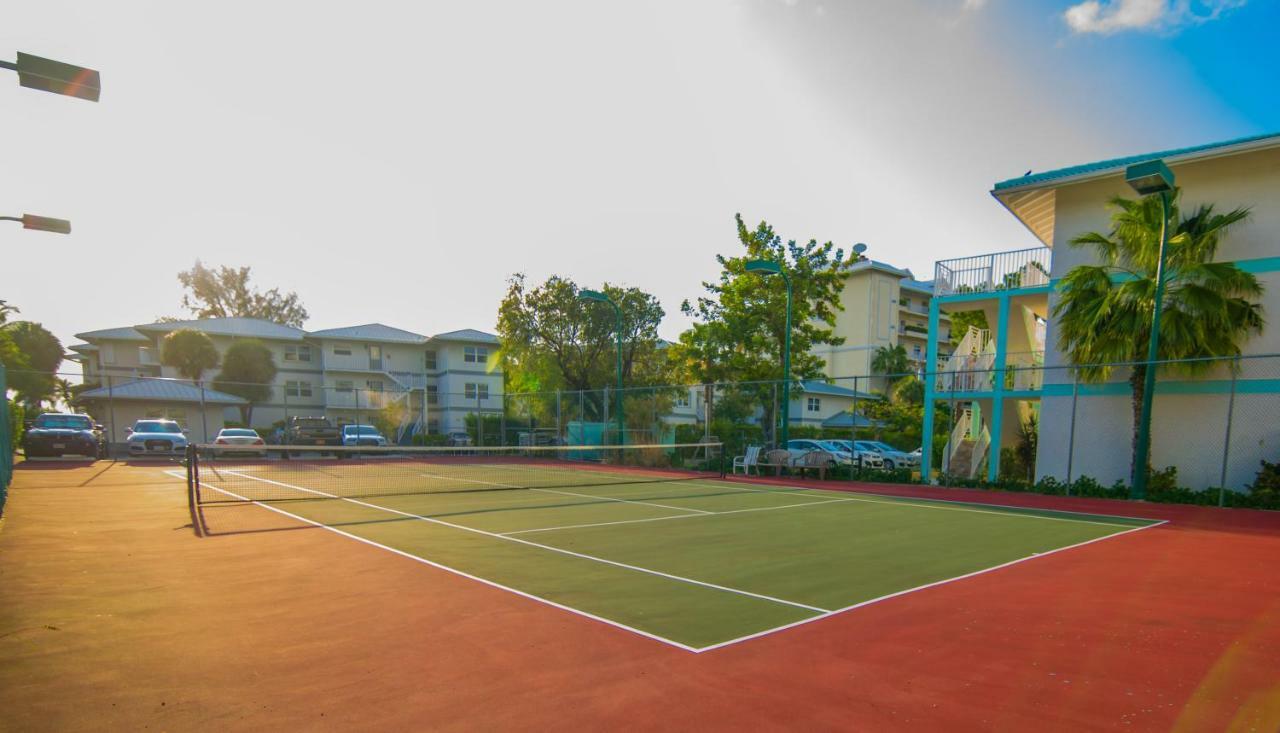 Seven Mile Beach Resort George Town Exterior photo